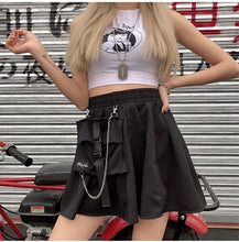 Load image into Gallery viewer, Japanese Streetwear Tooling Half-length Pleated Women Skirt Hip Hop Black Short Skirt Fashion High Waist Harajuku Women Skirts
