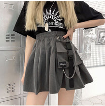 Load image into Gallery viewer, Japanese Streetwear Tooling Half-length Pleated Women Skirt Hip Hop Black Short Skirt Fashion High Waist Harajuku Women Skirts