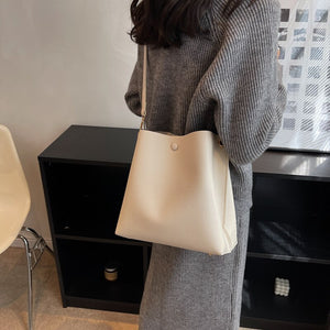 Ladies Simple Large Bags Fashion Casual Bucket Bags Solid Color Leather Ladies Bags Wide Straps Shoulder Bags Messenger Bags