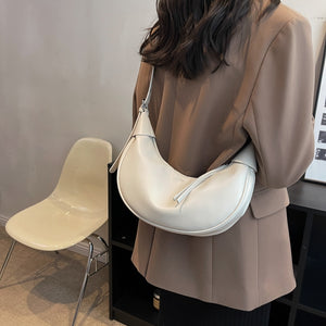 Ladies solid leather shoulder bag Fashion casual crossbody bag dumpling bag winter new dark women&#39;s mobile phone bag