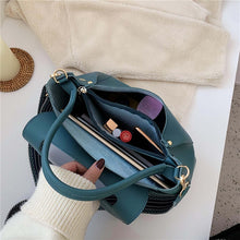 Load image into Gallery viewer, Large Capacity Handbags for Women 2021 Good Quality PU Shoulder Bags Female Retro Daily crossbody bag Elegant Bags Dropshipping