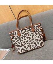 Load image into Gallery viewer, Leopard print tote bag large-capacity commuter trendy shoulder bag one drop delivery