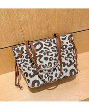 Load image into Gallery viewer, Leopard print tote bag large-capacity commuter trendy shoulder bag one drop delivery