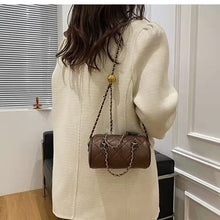 Load image into Gallery viewer, Lingge chain pillow bag 2021 new wild messenger bag high-quality fashion shoulder bag