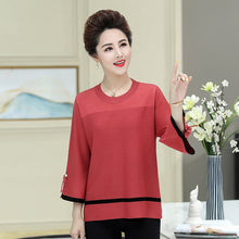 Load image into Gallery viewer, Long-sleeved knitted top 2021 spring and autumn new fashion women's western style thin bottoming shirt
