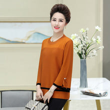 Load image into Gallery viewer, Long-sleeved knitted top 2021 spring and autumn new fashion women's western style thin bottoming shirt
