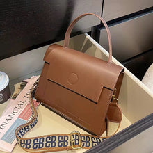 Load image into Gallery viewer, Luxury brand simple retro 2021 new trendy all-match high-quality fashion one-shoulder handbag