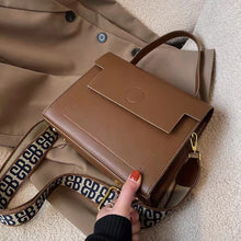 Load image into Gallery viewer, Luxury brand simple retro 2021 new trendy all-match high-quality fashion one-shoulder handbag