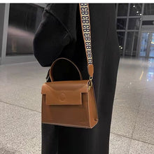 Load image into Gallery viewer, Luxury brand simple retro 2021 new trendy all-match high-quality fashion one-shoulder handbag