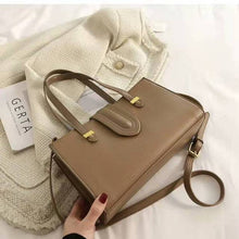 Load image into Gallery viewer, Luxury high design niche texture 2022 new all-match messenger bag fashion one-shoulder portable female bag