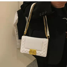 Load image into Gallery viewer, Luxury high-end brand 2022 new fashion all-match diagonal one-shoulder small square bag female bag