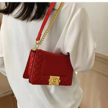 Load image into Gallery viewer, Luxury high-end brand 2022 new fashion all-match diagonal one-shoulder small square bag female bag