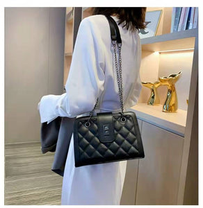 Luxury high-end design brand handbags 2021 new rhombus chain shoulder simple embroidered thread retro messenger bag