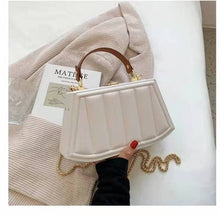Load image into Gallery viewer, Luxury high-end design brand new fashion texture box casual chain single shoulder messenger bag