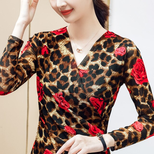M-4XL Plus Size Women's Tops Fashion Casual Leopard Print T-Shirt Sexy V-Neck Long Sleeve Women Blouse