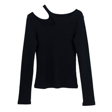 Load image into Gallery viewer, M FIVE 2023 new spring slim long sleeve T-shirt women&#39;s design sense niche off-the-shoulder slim top 0095