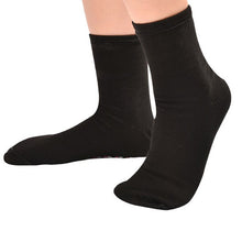 Load image into Gallery viewer, Magnetic Tourmaline Self-Heating Massager Socks Comfortable Winter Warm Sock Outdoor Sport Anti-Freezing Therapy Feet Cold Socks