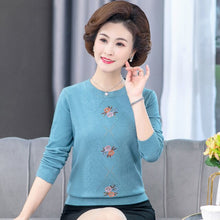 Load image into Gallery viewer, Middle Aged  Elderly Mothers Embroider Round Neck Pullover  Bottoming Loose Long Sleeved Women&#39;S Sweater Knitting Spring  Autumn