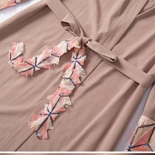 Load image into Gallery viewer, Middle East Muslim New Fashion Geometric Stitching Lace Dubai Arab Cardigan Robe Muslim Woman Caftan Daily Casual Home Wear