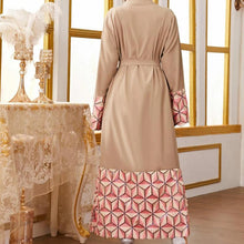 Load image into Gallery viewer, Middle East Muslim New Fashion Geometric Stitching Lace Dubai Arab Cardigan Robe Muslim Woman Caftan Daily Casual Home Wear