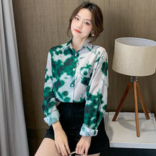 Load image into Gallery viewer, New 2021 Autumn Women Chiffon Shirt Fashion Turn Down Collar Long Sleeve Loose Print Blouse For Women Clothing