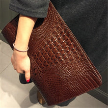 Load image into Gallery viewer, New Handbag Crocodile Clutches Leather Ladies Hand Bags Envelope Women Messenger O Bag Praty Evening Handbags Purses Sac A Main