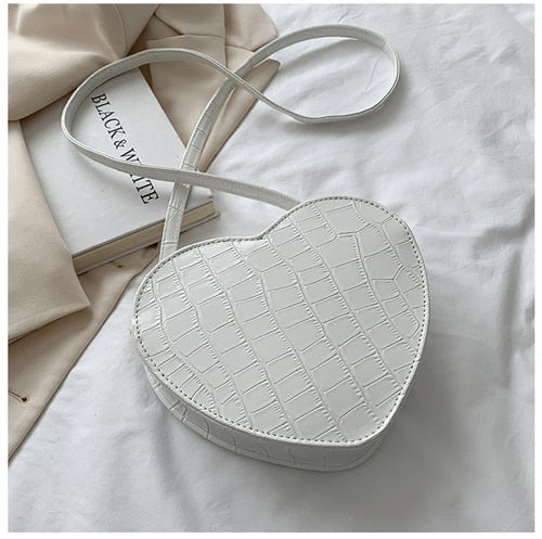 Patent Leather Women Shoulder Crossbody Bags Peach Heart Shape Ladies Small Messenger Bag Female Lovely Clutch Purse Handbags