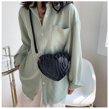 Load image into Gallery viewer, Patent Leather Women Shoulder Crossbody Bags Peach Heart Shape Ladies Small Messenger Bag Female Lovely Clutch Purse Handbags