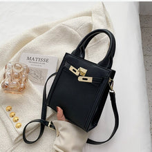 Load image into Gallery viewer, С доставкой Pequeno Cor Sólida PU LEATHER Shoulder Crossbody Malas Laterais com Cabo Curto para As Mulheres 2022 Bolsas De Grife
