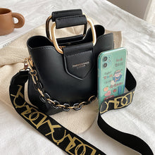 Load image into Gallery viewer, Pequeno couro do plutônio bolsa de ombro crossbody com alça curta para as mulheres  hit inverno moda casual bolsas e bolsas