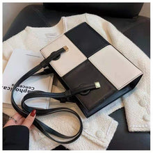 Load image into Gallery viewer, Popular small bag female 2021 new fashion stitching contrast color one-shoulder messenger small square bag
