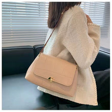 Load image into Gallery viewer, Premium texture small bag 2021 new all-match crossbody shoulder armpit fashion small square one drop delivery