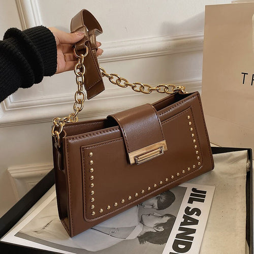 Rebites do vintage bolsas pequenas para as mulheres cor sólida couro do plutônio senhoras baguette sacos de ombro senhoras moda