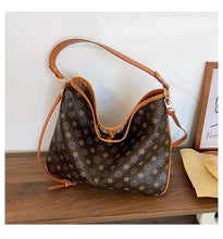 Load image into Gallery viewer, Retro aging shopping bag shoulder bag 2021 new trendy large-capacity tote diagonal commuter female bag