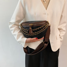Load image into Gallery viewer, Retro pequena corrente feminina fanny pacote xadrez cintura de couro crossbody sacos peito bolsas designer de luxo feminino cint