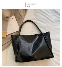 Load image into Gallery viewer, Soft surface large-capacity women&#39;s bag new western style retro simple shoulder bag commuter leisure tote bag