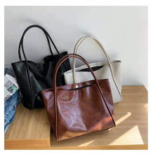 Load image into Gallery viewer, Soft surface large-capacity women&#39;s bag new western style retro simple shoulder bag commuter leisure tote bag