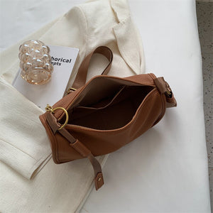 Solid color leather casual messenger bag 2022 autumn and winter new style ladies shoulder bag mobile phone bag women&#39;s bag