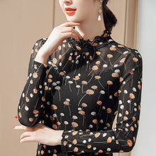 Load image into Gallery viewer, Spring Floral Long-sleeved Bottoming Shirt 2021 New Ladies Tops Fashion Casual Ruffles Shirt Plus Size Women T-Shirt