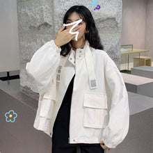 Load image into Gallery viewer, Spring and Autumn New Solid Color Tooling Short Jacket Female Students Loose Wild BF Stand-up Collar Long-sleeved Jacket