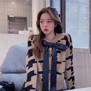 Spring and Autumn Retro Temperament Cardigan Women&#39;s Short Loose Contrast Color Long Sleeve Bow Knit Sweater Jacket Women 2021