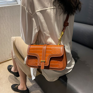 Spring new style women&#39;s shoulder bag stone pattern women&#39;s messenger bag flap design zipper women&#39;s bag mobile phone bag wallet