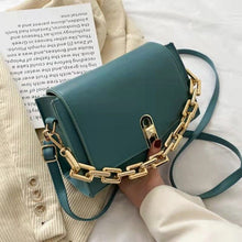 Load image into Gallery viewer, The new Korean version of retro fashion simple one-shoulder messenger chain portable small square bag