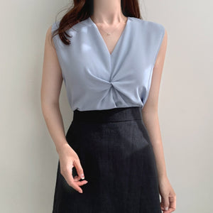 V-neck Twisted Sleeveless Shirt Simple Korean Chic Office Lady Solid Women Tops Elegant Temperament All Match Summer Blusas Moda