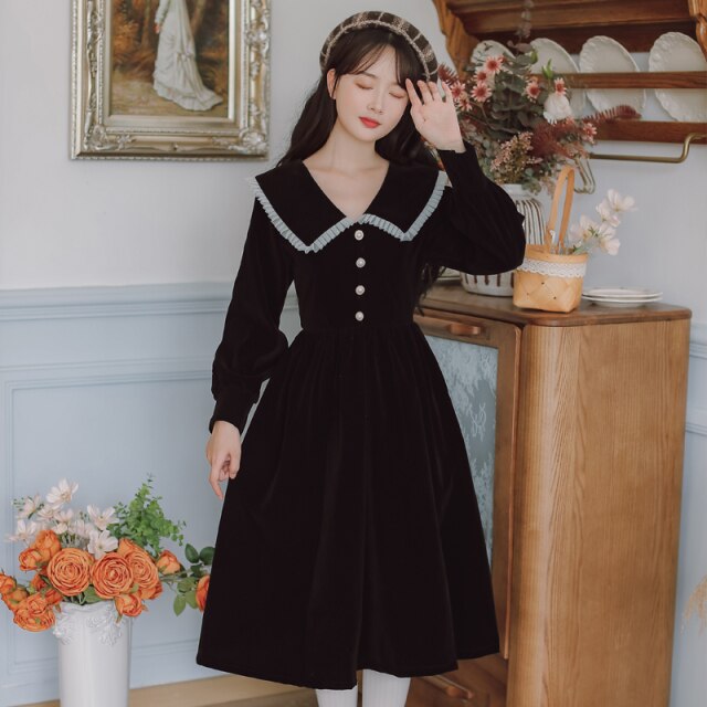 Vintage Niche Temperament Black Velvet Dress Female Long Sleeved 2021 Autumn New Ruffled Pleated Lapels Elegant Midi Dress Femme
