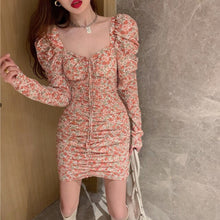 Load image into Gallery viewer, Women Floral Puff Dress Fashion Retro French Sexy Pleated Slim Long-Sleeve Dresses Autumn Temperament Fit Hip Dress Short Skirt