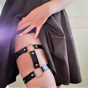 Women Leather Chain Harness Leg Garter Belt Sexy Lady Body Bondage Lingerie Sword Belts Goth Leather Harness Thigh Garter Toy