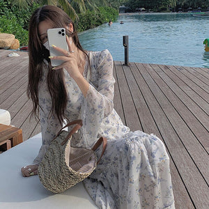 Women Sexy Lace Dress French Floral Gentle Dresses V-Neck Chiffon Bell Long-Sleeve Dress Autumn Fashion Temperament Long Skirt