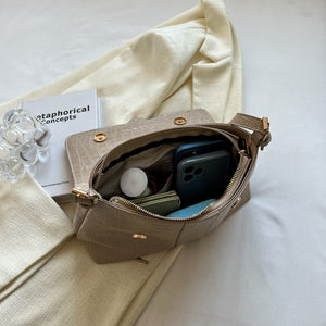 Women&#39;s new style shoulder bag stone grain messenger bag flip type women&#39;s bag zipper women&#39;s bag