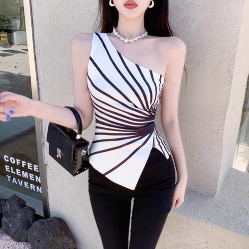 Y2k clothes 2022 summer Fashion Sleeveless Short women's tank top Temperament irregular lines shoulders Top female chic